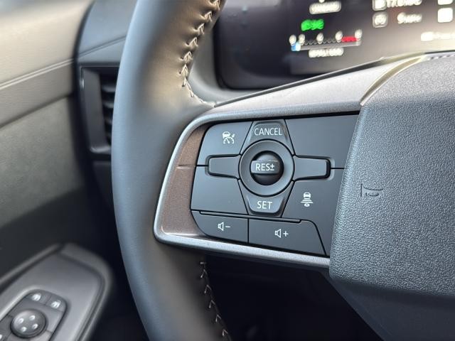 Nissan Sentra Vehicle Full-screen Gallery Image 16