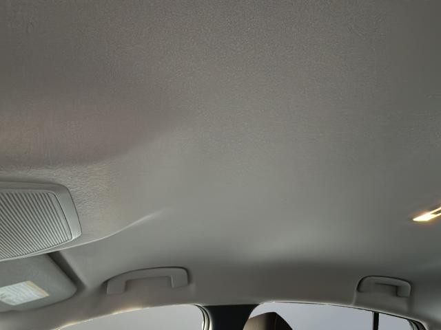 Nissan Sentra Vehicle Full-screen Gallery Image 19