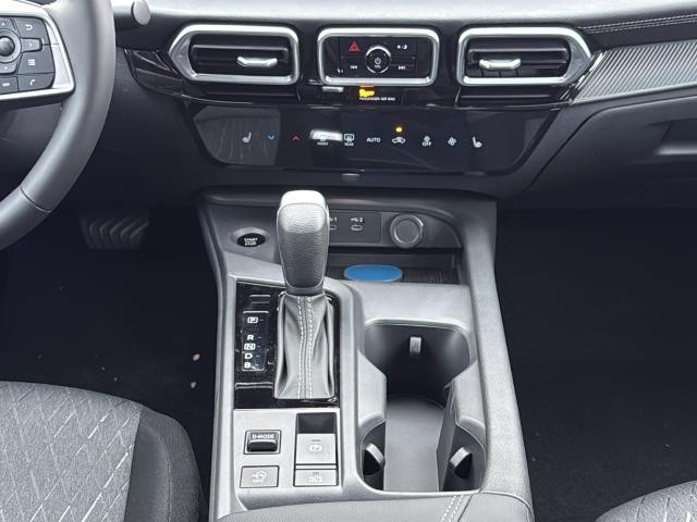 Nissan Sentra Vehicle Full-screen Gallery Image 29