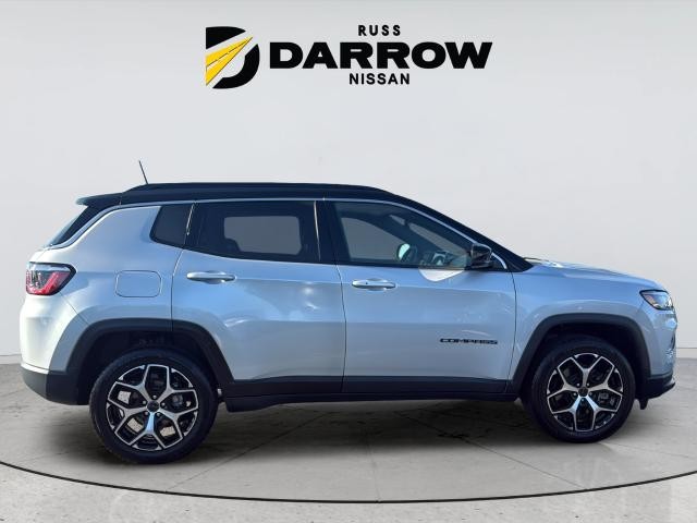 Jeep Compass Vehicle Full-screen Gallery Image 6