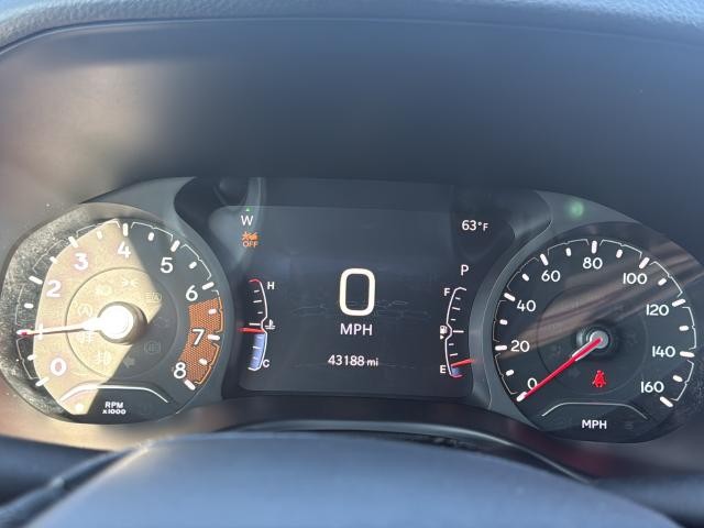 Jeep Compass Vehicle Full-screen Gallery Image 12