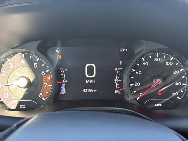 Jeep Compass Vehicle Full-screen Gallery Image 23