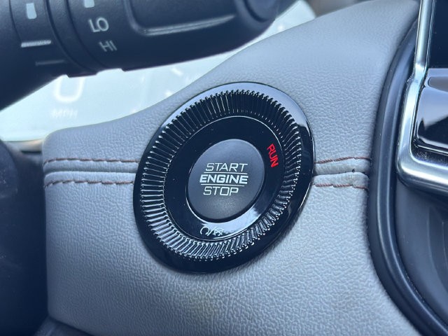Jeep Compass Vehicle Full-screen Gallery Image 33