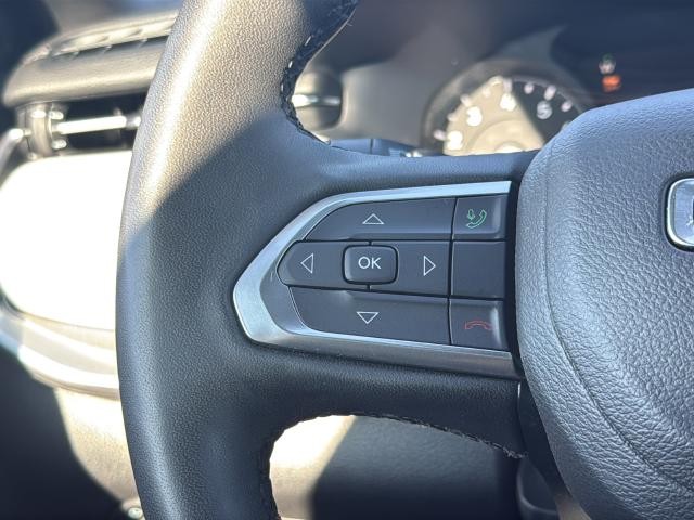 Jeep Compass Vehicle Full-screen Gallery Image 39