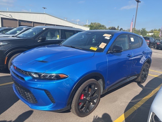 more details - dodge hornet