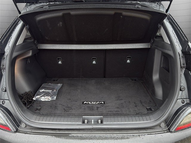 Hyundai Kona Vehicle Full-screen Gallery Image 13