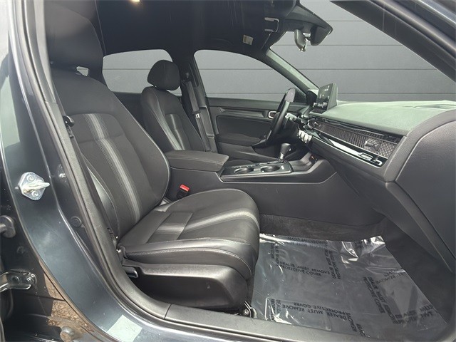 Honda Civic Sedan Vehicle Full-screen Gallery Image 09