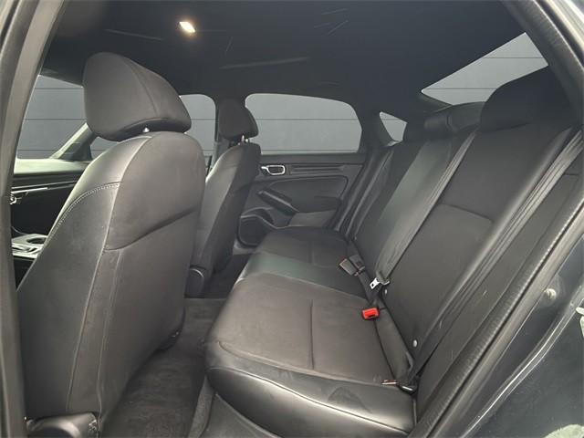 Honda Civic Sedan Vehicle Full-screen Gallery Image 12