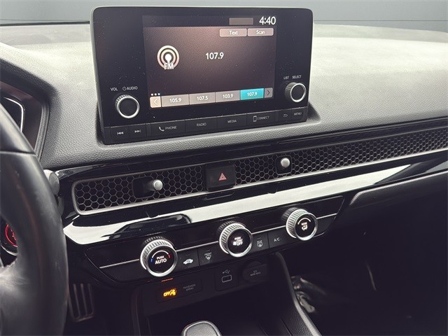 Honda Civic Sedan Vehicle Full-screen Gallery Image 17