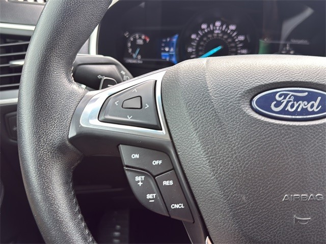 Ford Edge Vehicle Full-screen Gallery Image 19