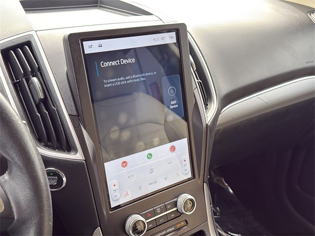 Ford Edge Vehicle Full-screen Gallery Image 23