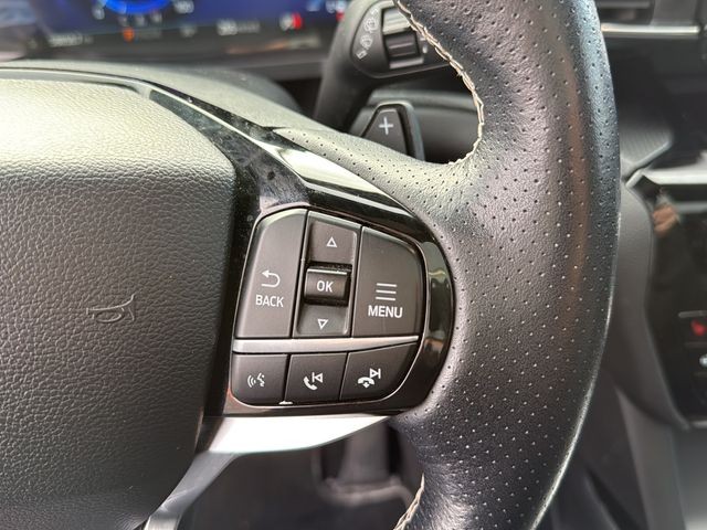 Ford Explorer Vehicle Full-screen Gallery Image 19