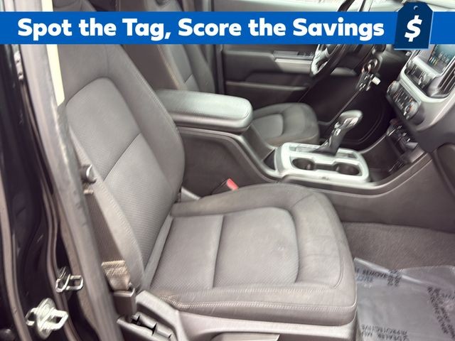 Chevrolet Colorado Vehicle Full-screen Gallery Image 10
