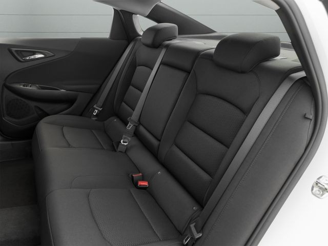 Chevrolet Malibu Vehicle Full-screen Gallery Image 16