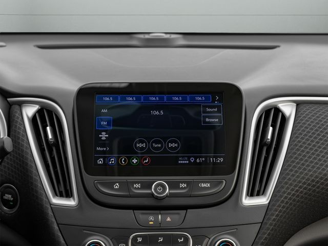 Chevrolet Malibu Vehicle Full-screen Gallery Image 17