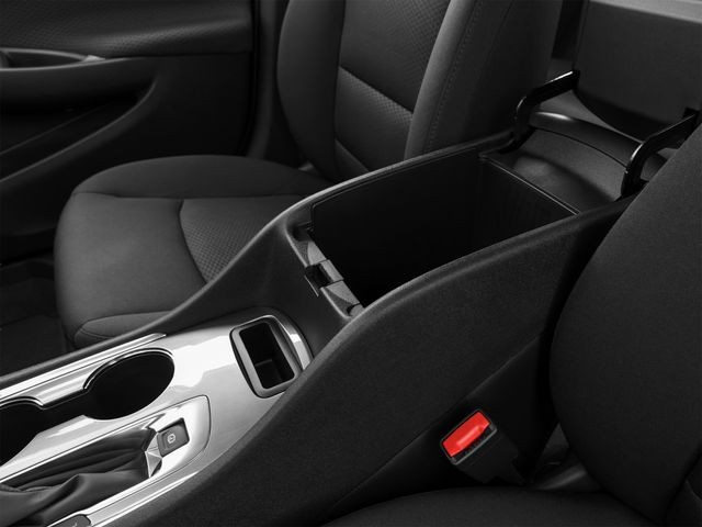 Chevrolet Malibu Vehicle Full-screen Gallery Image 19