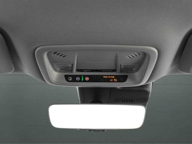 Chevrolet Malibu Vehicle Full-screen Gallery Image 21
