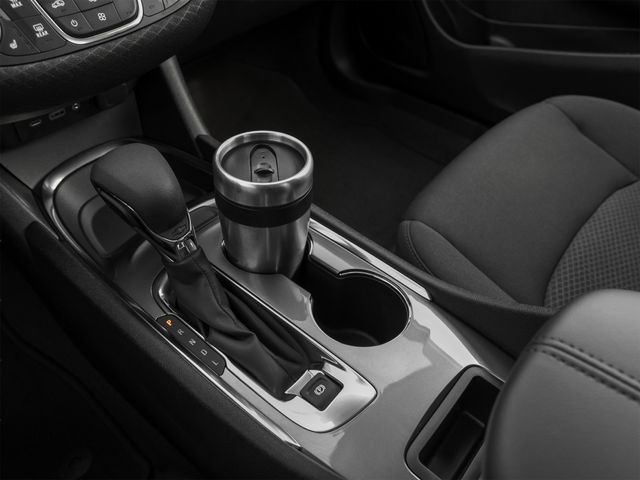 Chevrolet Malibu Vehicle Full-screen Gallery Image 28