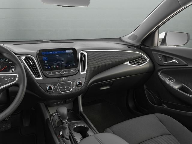 Chevrolet Malibu Vehicle Full-screen Gallery Image 40