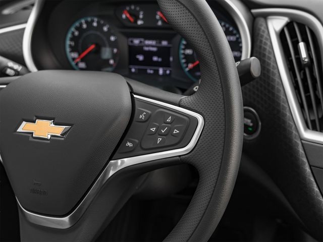 Chevrolet Malibu Vehicle Full-screen Gallery Image 42