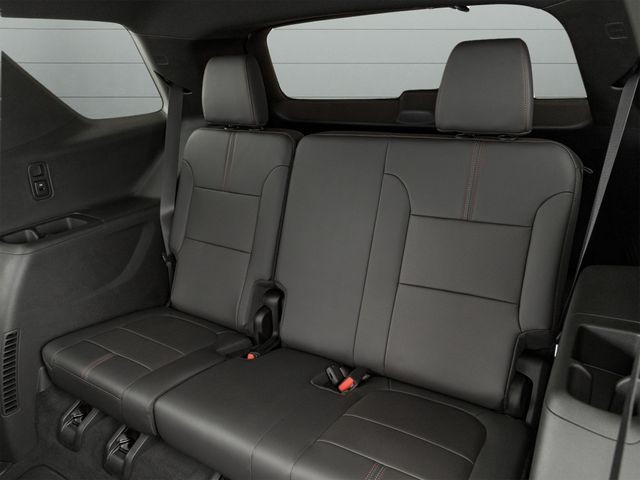 Chevrolet Traverse Vehicle Full-screen Gallery Image 15