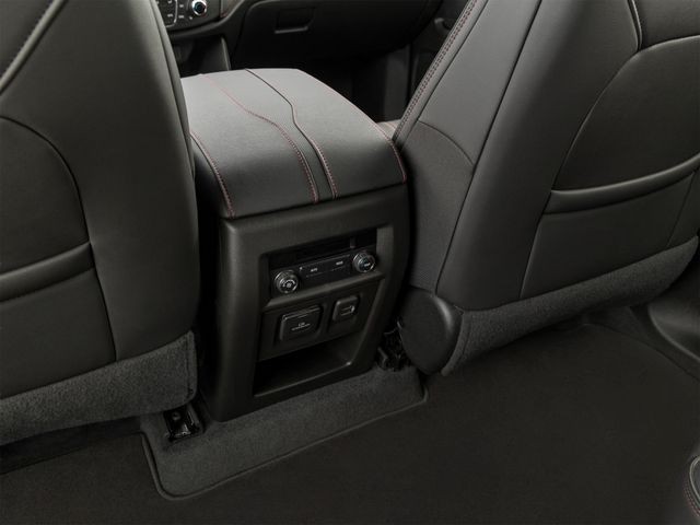 Chevrolet Traverse Vehicle Full-screen Gallery Image 23