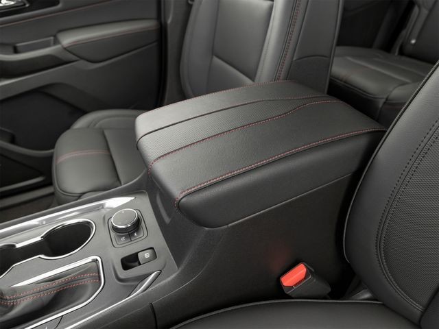 Chevrolet Traverse Vehicle Full-screen Gallery Image 30