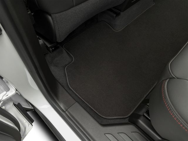 Chevrolet Traverse Vehicle Full-screen Gallery Image 32