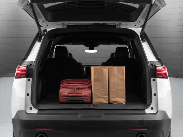 Chevrolet Traverse Vehicle Full-screen Gallery Image 48