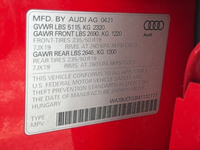 Audi Q3 Vehicle Full-screen Gallery Image 26