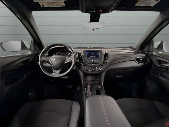 Chevrolet Equinox Vehicle Full-screen Gallery Image 12