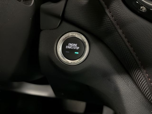 Chevrolet Equinox Vehicle Full-screen Gallery Image 18