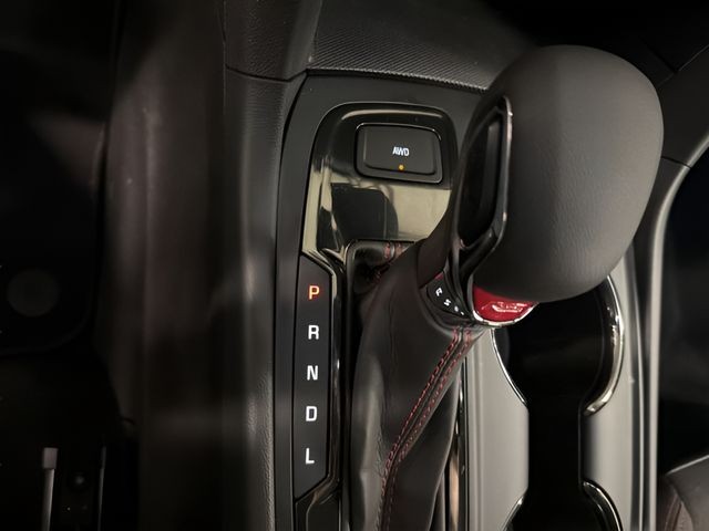 Chevrolet Equinox Vehicle Full-screen Gallery Image 22