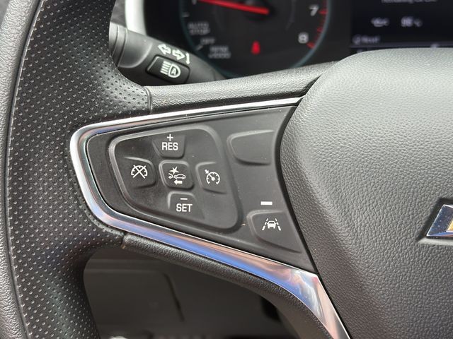 Chevrolet Malibu Vehicle Full-screen Gallery Image 14