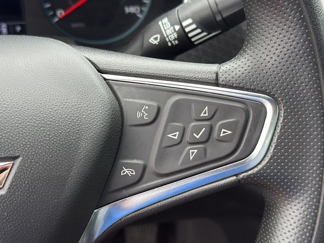 Chevrolet Malibu Vehicle Full-screen Gallery Image 15
