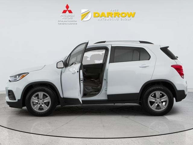 Chevrolet Trax Vehicle Full-screen Gallery Image 02