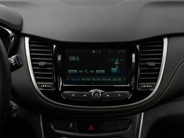 Chevrolet Trax Vehicle Full-screen Gallery Image 18