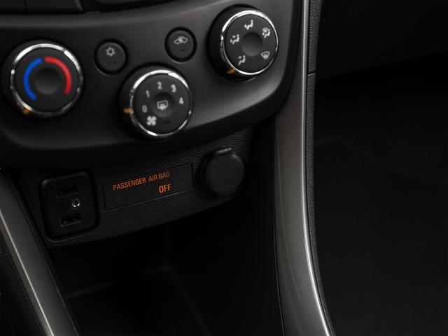 Chevrolet Trax Vehicle Full-screen Gallery Image 38