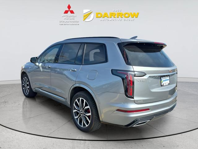 Cadillac XT6 Vehicle Full-screen Gallery Image 03