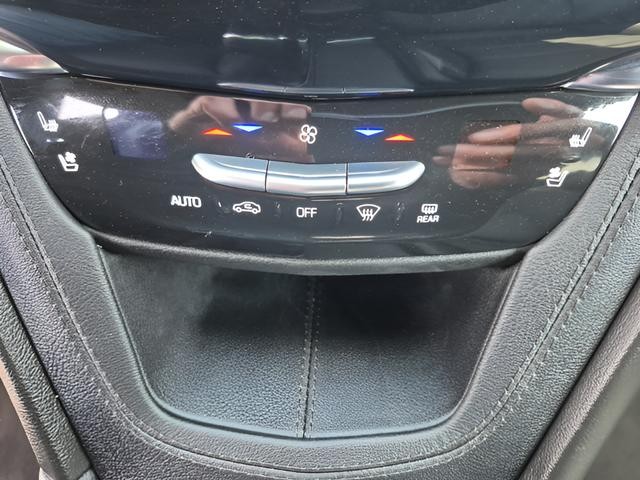 Cadillac XT6 Vehicle Full-screen Gallery Image 22