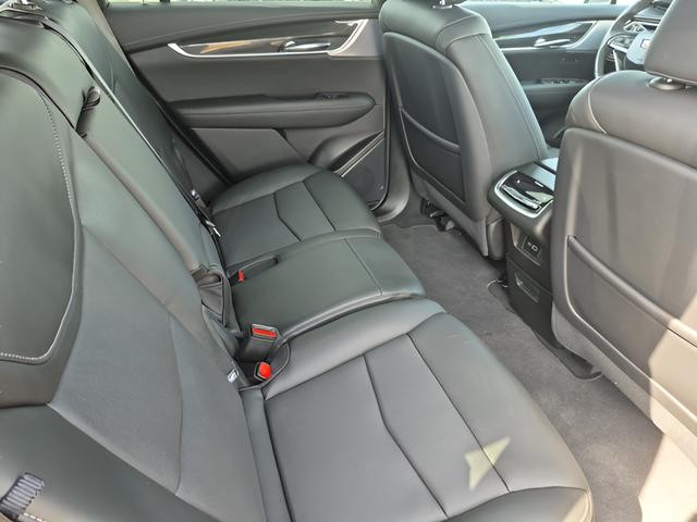 Cadillac XT6 Vehicle Full-screen Gallery Image 28