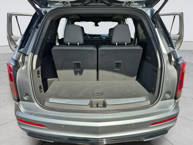 Cadillac XT6 Vehicle Full-screen Gallery Image 32