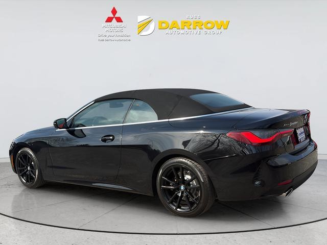 BMW 4 Series Vehicle Full-screen Gallery Image 03