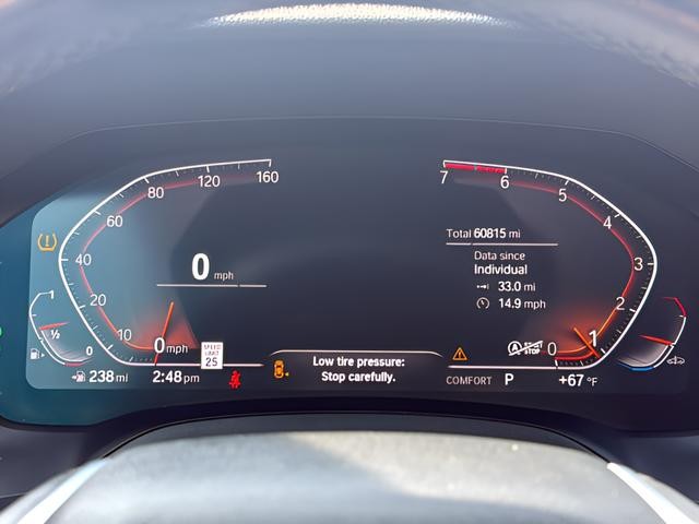 BMW 4 Series Vehicle Full-screen Gallery Image 14