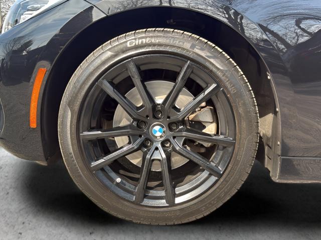 BMW 4 Series Vehicle Full-screen Gallery Image 19