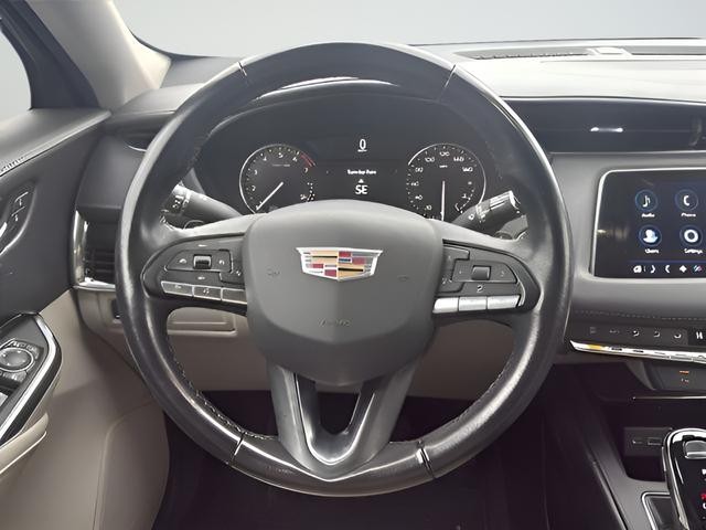 Cadillac XT4 Vehicle Full-screen Gallery Image 16