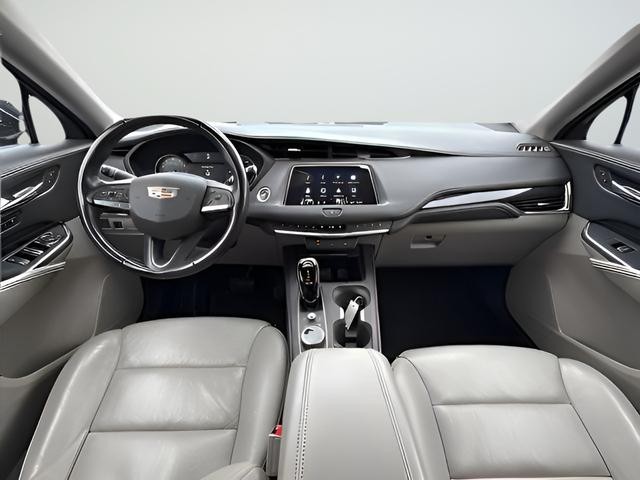 Cadillac XT4 Vehicle Full-screen Gallery Image 17