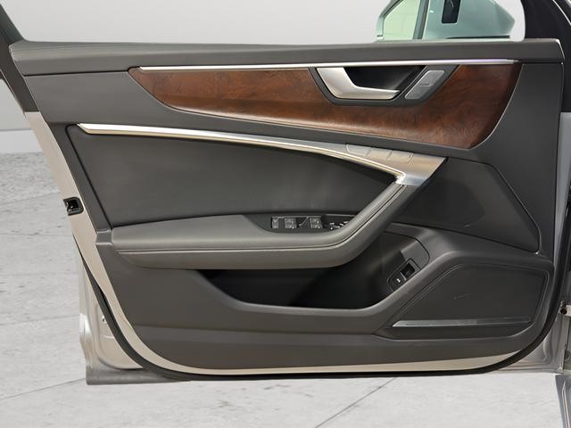 Audi A6 Vehicle Full-screen Gallery Image 11