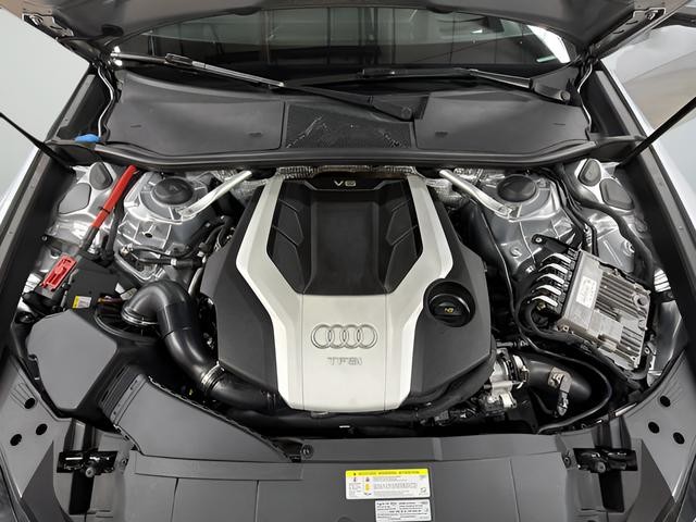 Audi A6 Vehicle Full-screen Gallery Image 21