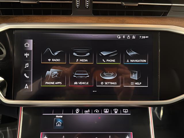 Audi A6 Vehicle Full-screen Gallery Image 24